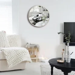 LuxenHome Silver Metal Frame Round Accent Vanity Wall Mirror -Umbra Home Decor Shop GUEST d2ead90d 38bc 40d4 bf75 6760d5560dc5